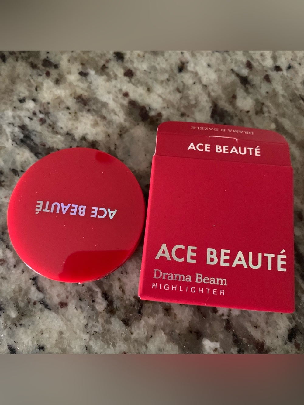 ACE BEAUTÉDrama Beam Highlighter in Gilt Moment Champagne 0.17 Oz - Picture 2 of 3